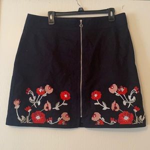Black floral embroidered zipper front skirt!